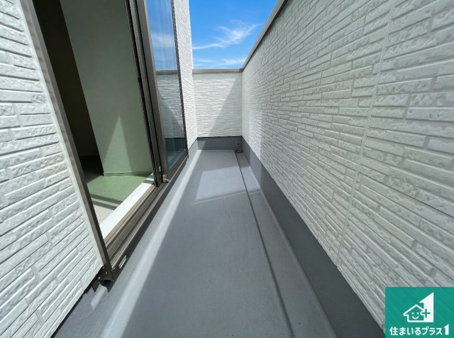 ■豊中市春日町　第3期　新築一戸建てのバルコニー|日当たりのよいバルコニー！お部屋が開放的に！