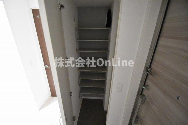 東大阪市足代北２丁目のアパートの収納