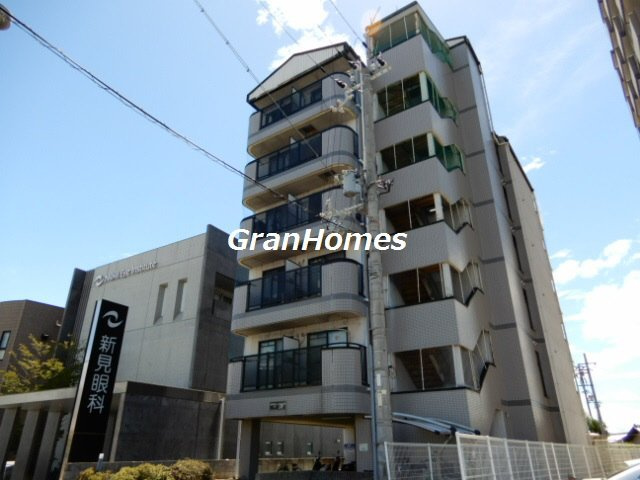 シングルマンション二見の外観