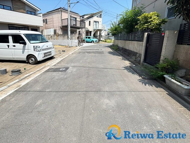 新築戸建　茅ヶ崎市浜須賀　全2棟の前面道路含む現地写真