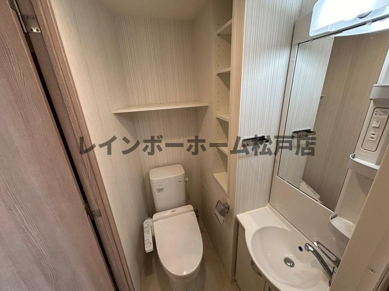 N-Stage三郷のトイレ|落ち着いたトイレです