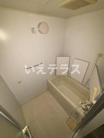 ロイヤルヴィレッジの浴室|ゆったり過ごせるお風呂です