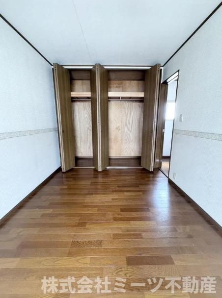 東大阪市角田3丁目　中古戸建の洋室