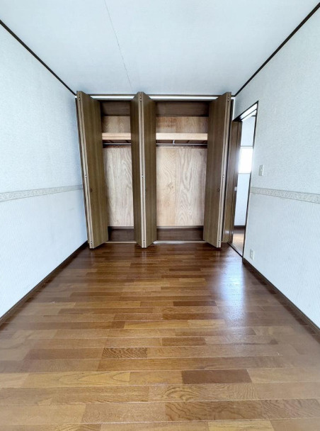 東大阪市角田3丁目　中古戸建の洋室