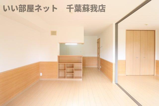 パークサイド　Ａの居間・リビング|こちらの居間で趣味の時間をお楽しみください