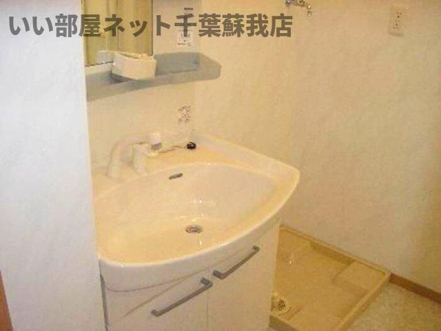 パークサイド　Ａの洗面所|ゆったりとスペースのある洗面所