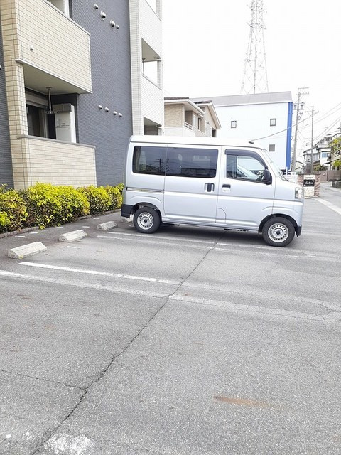サクラの駐車場