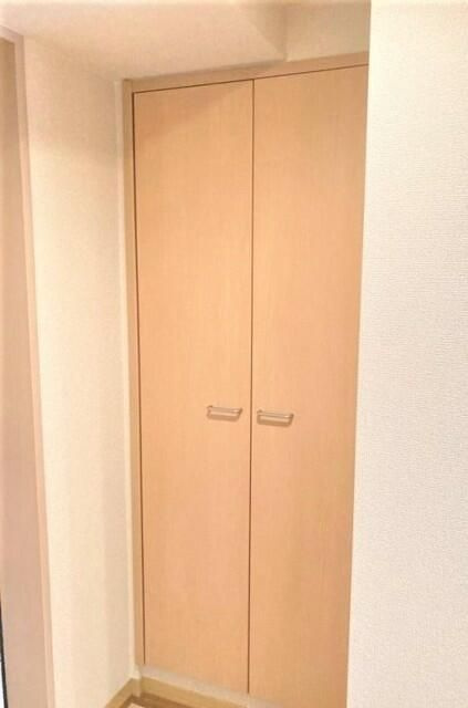 ロワジール三軒茶屋の玄関