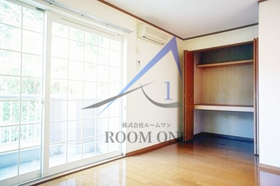 プリマベーラの居間・リビング|洋室のお部屋です。