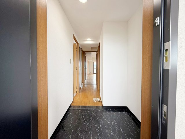 アステージ忠岡の玄関