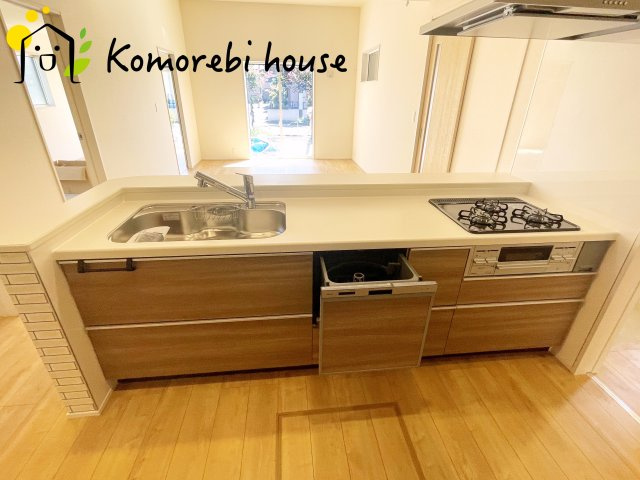 上尾市中妻5丁目　新築一戸建て　ブルーミングガーデン　01のキッチン|26.9.14