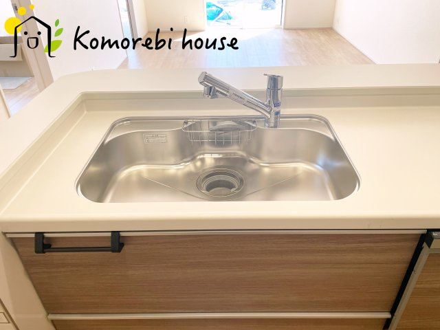 上尾市中妻5丁目　新築一戸建て　ブルーミングガーデン　01のキッチン|26.9.14