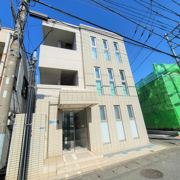 イリブランシールの外観