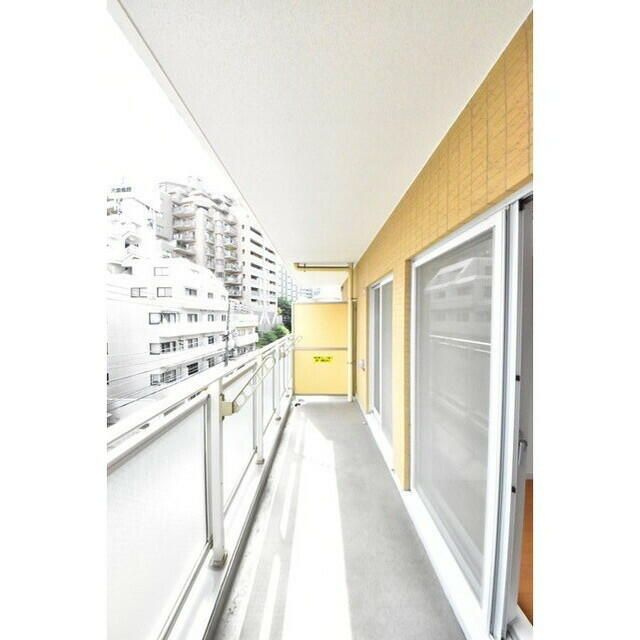 プライマル小石川のバルコニー