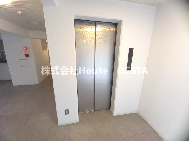 中山手ミオ壱番館のロビー