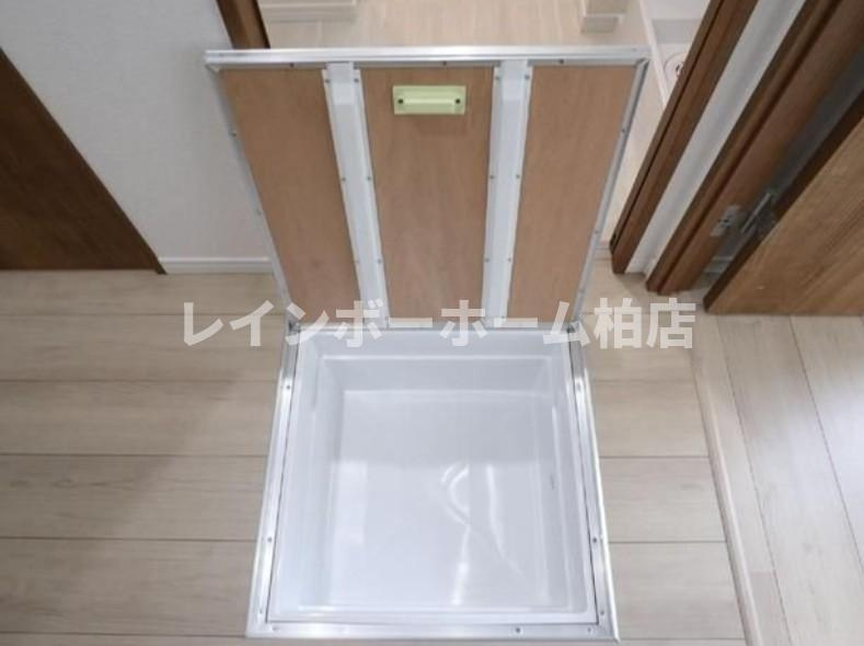 特典：仲介手数料が無料です!!の収納|同建物。参考写真。