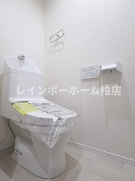 特典：仲介手数料が無料です!!のトイレ|同建物。参考写真。