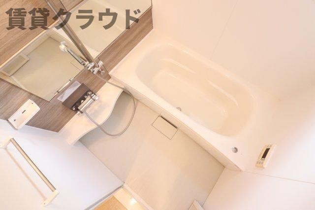 コモンシティハイツIの浴室|足を延ばして入れる一坪タイプのお風呂です！