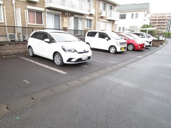 ストリームの駐車場