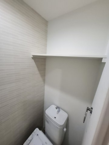 フジパレス西宮久寿川の収納|トイレ上　収納