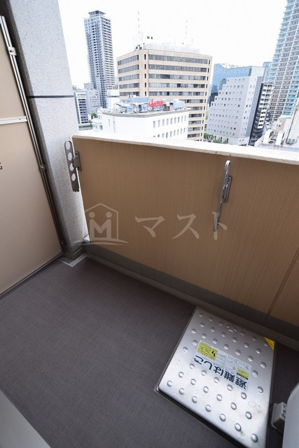 プレミアムコート天神橋のバルコニー