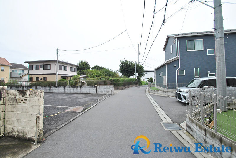売地　高座郡寒川町田端の前面道路含む現地写真