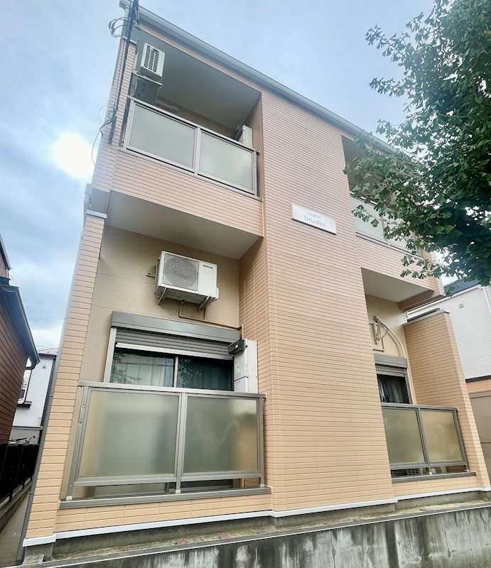 Studio の外観