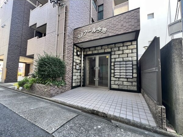 マノアール今池のエントランス
