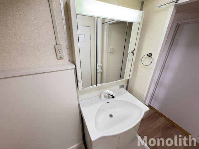 泉北鴨谷台３丁6号棟の洗面所