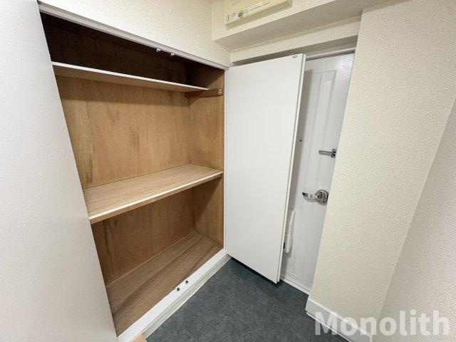 泉北鴨谷台３丁6号棟の収納