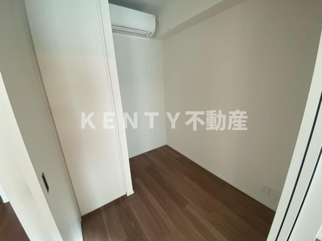 【寝室】 | Ｊ．ＧＲＡＮ　Ｃｏｕｒｔ　品川西大井ＷＥＳＴ | 寝室にいかがでしょうか