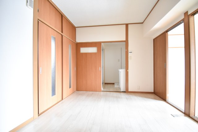 新住之江マンションの居間・リビング