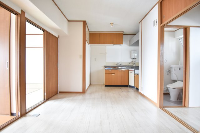 新住之江マンションの居間・リビング