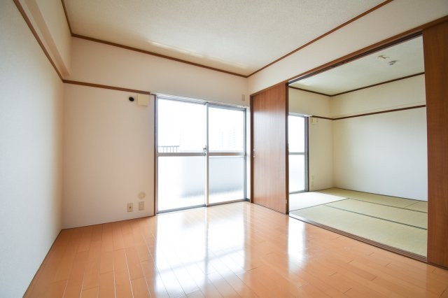 新住之江マンションの寝室