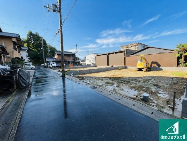 京都市右京区鳴滝泉殿町　第2期　新築一戸建ての前面道路含む現地写真|現在の進捗状況です！順調に作業進行中、完成が待ち遠しいです！詳細の間取り等、お気軽にお問い合わせください！
