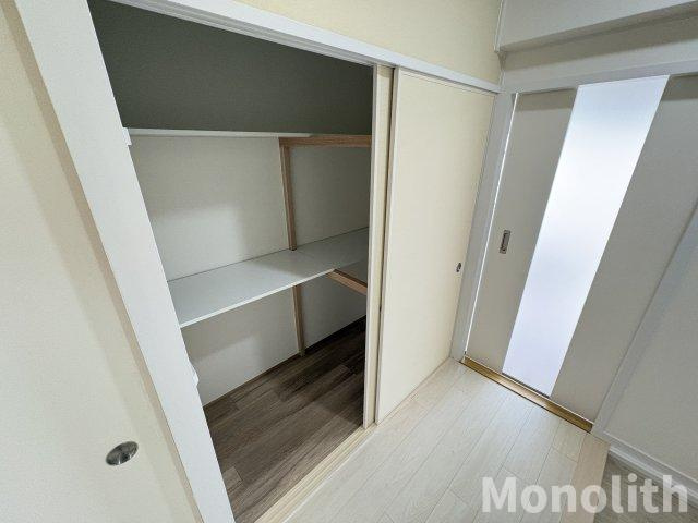 泉北鴨谷台３丁４号棟の収納