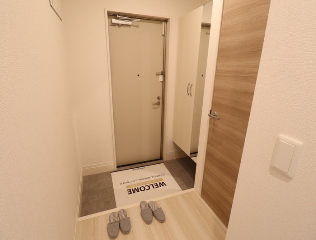 グランツェーレ八代の玄関
