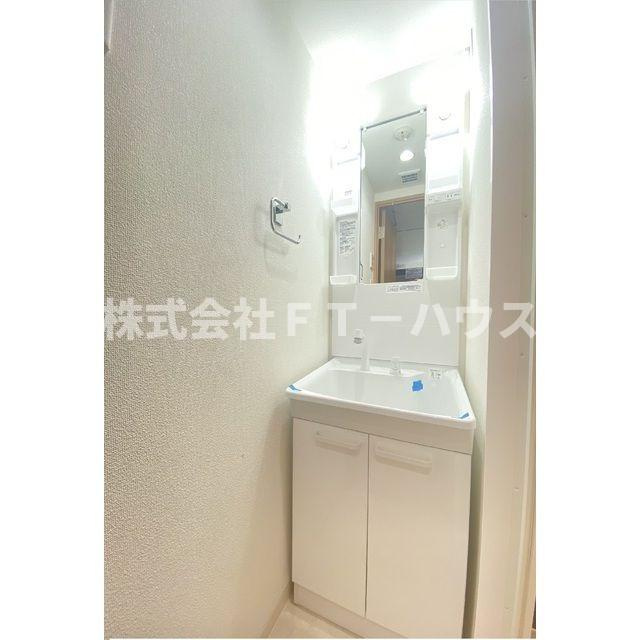 ラクラス市川の独立洗面台