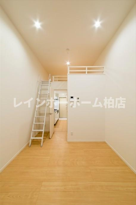 仲介手数料（賃料の1.10ヵ月）の50％OFF対象物件！の居間・リビング|使いやすいリビングです
