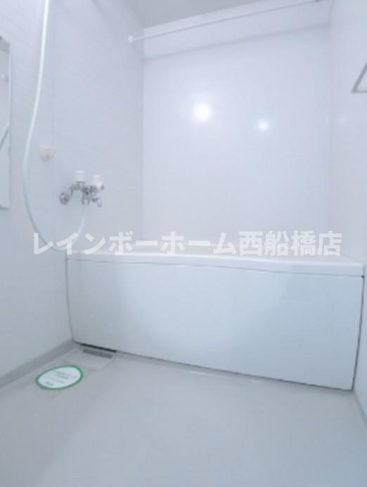 習志野市津田沼５丁目のアパートの浴室