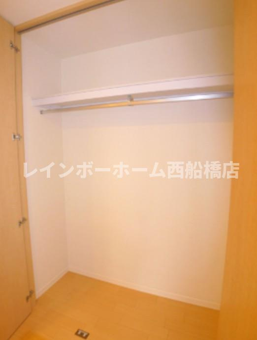 習志野市津田沼５丁目のアパートの収納