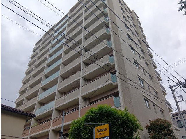 プラウド浦和仲町マークスの外観