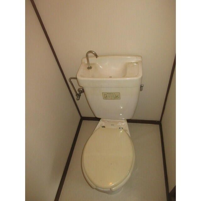 メゾンカンコーのトイレ