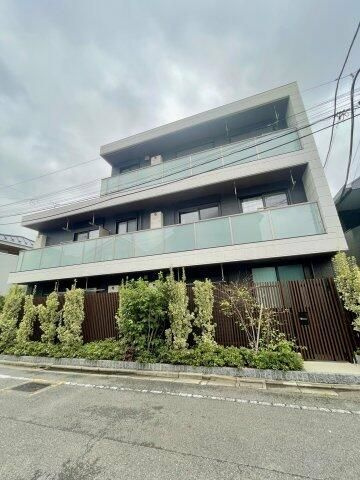 プラシード駒沢の外観