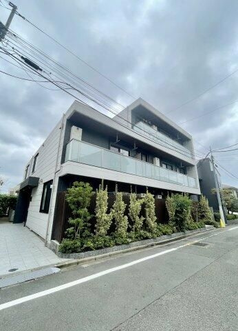 プラシード駒沢の外観