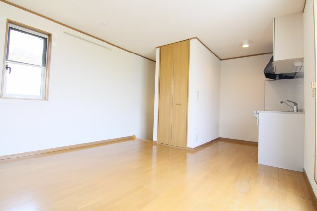 メゾン小泉の居間・リビング|別部屋の参考写真です。