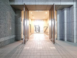 ライジングプレイス桜木町二番館のエントランス