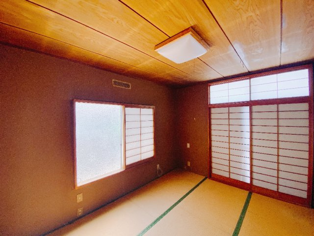 【中古戸建】前橋市富士見町小暮の和室|■和室｜和室でしか味わえない畳ならではの香りや素材で和のやすらぎを感じてください♪休日はお子様とお昼寝するのにも最適です！