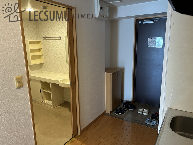 クオリティライフ壱番館の玄関