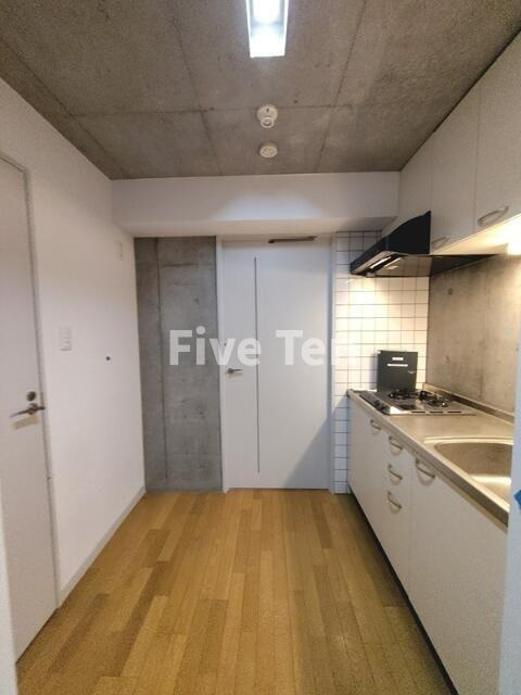 ラティエラ武蔵小山の玄関